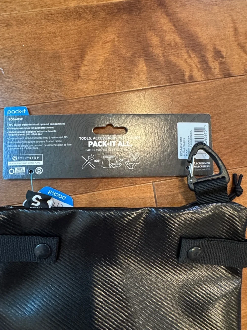 Eagle Creek Black Travel Pouch